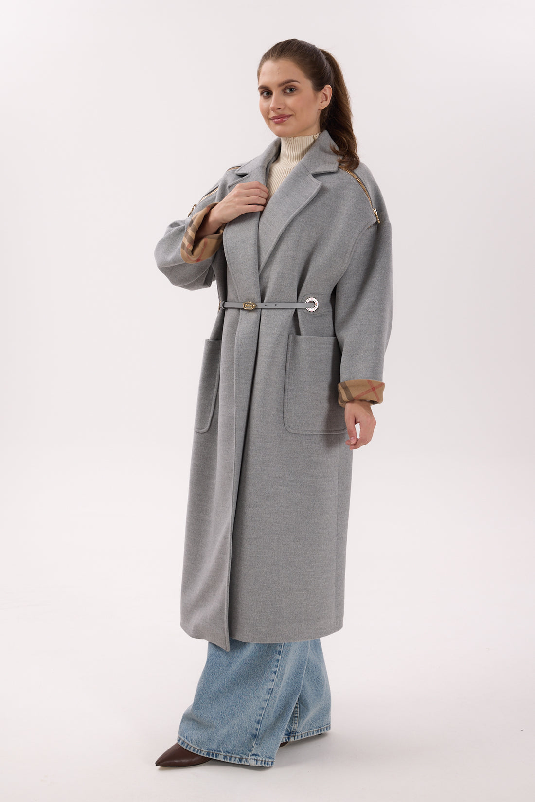 "Belmont" Gri Oversize Yün Kaban – Ekose Detaylı