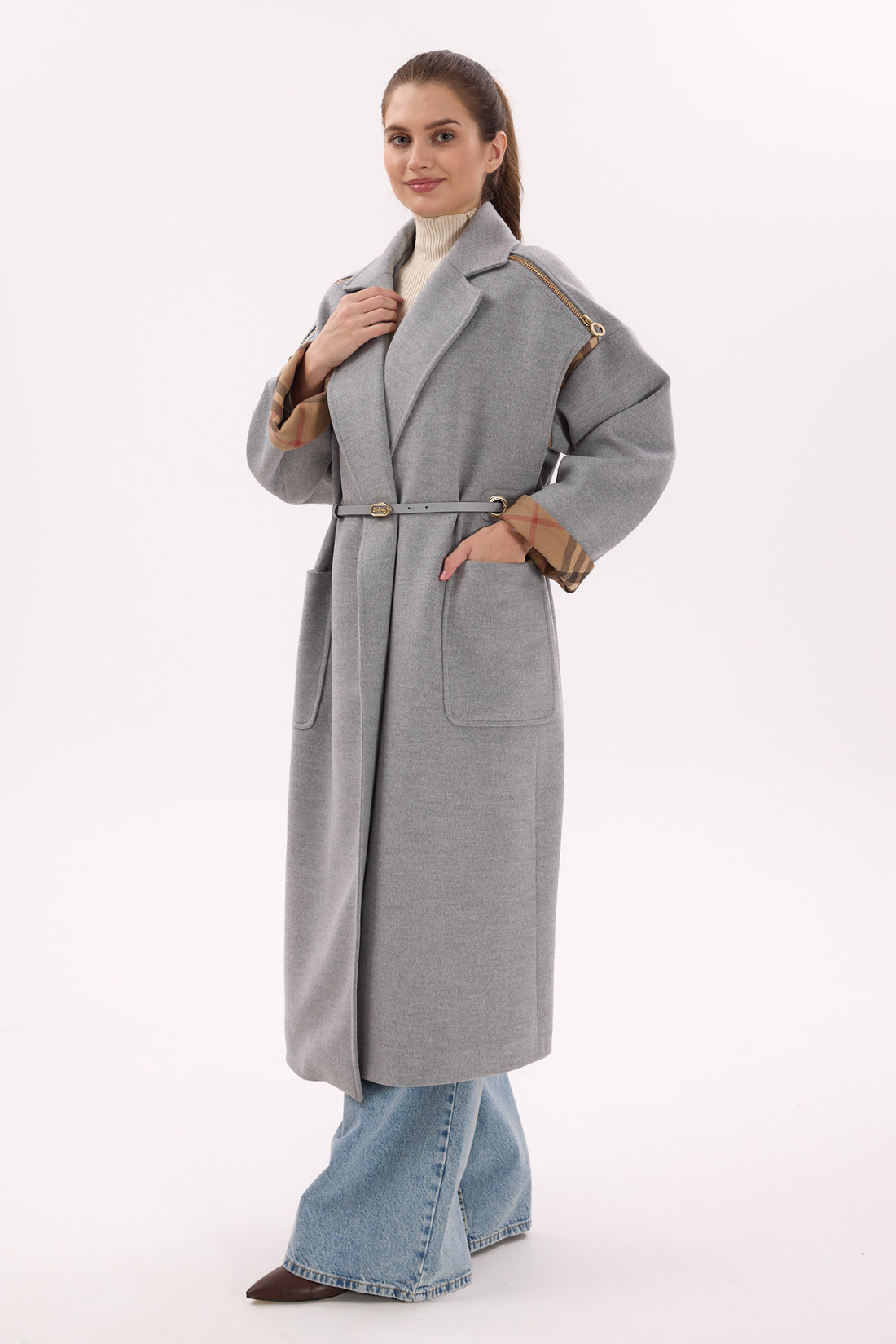 "Belmont" Gri Oversize Yün Kaban – Ekose Detaylı