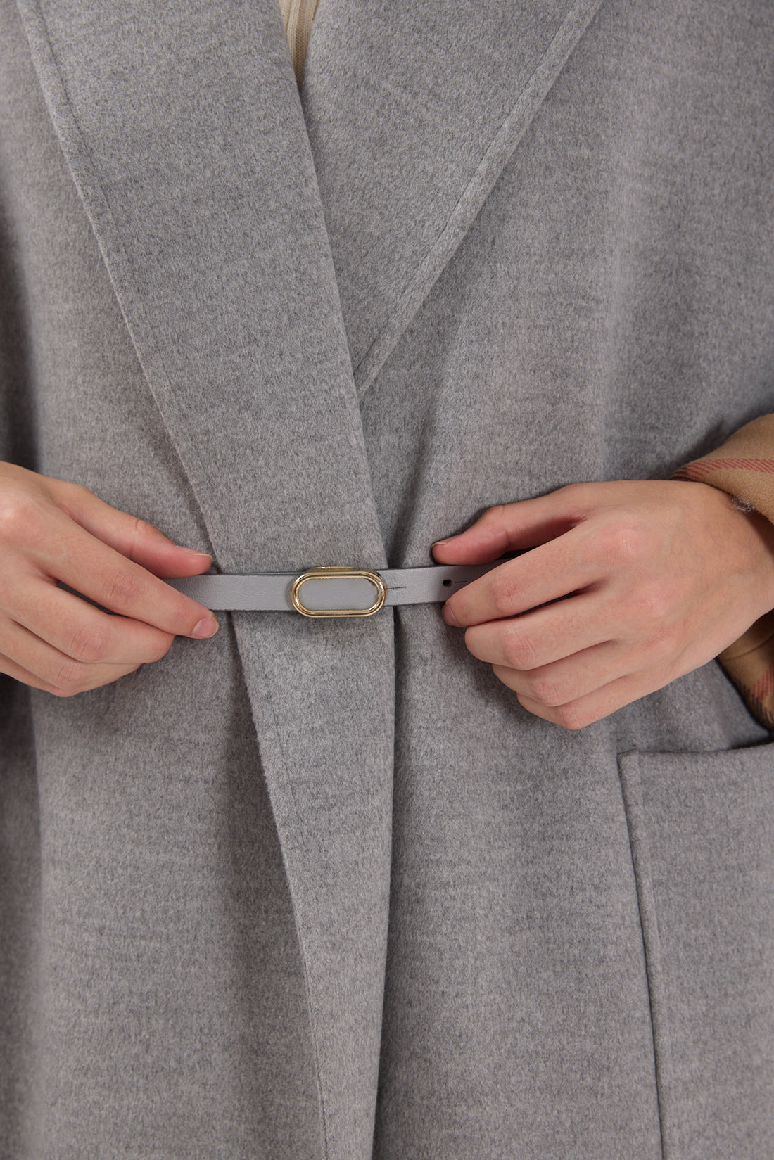 "Belmont" Gri Oversize Yün Kaban – Ekose Detaylı