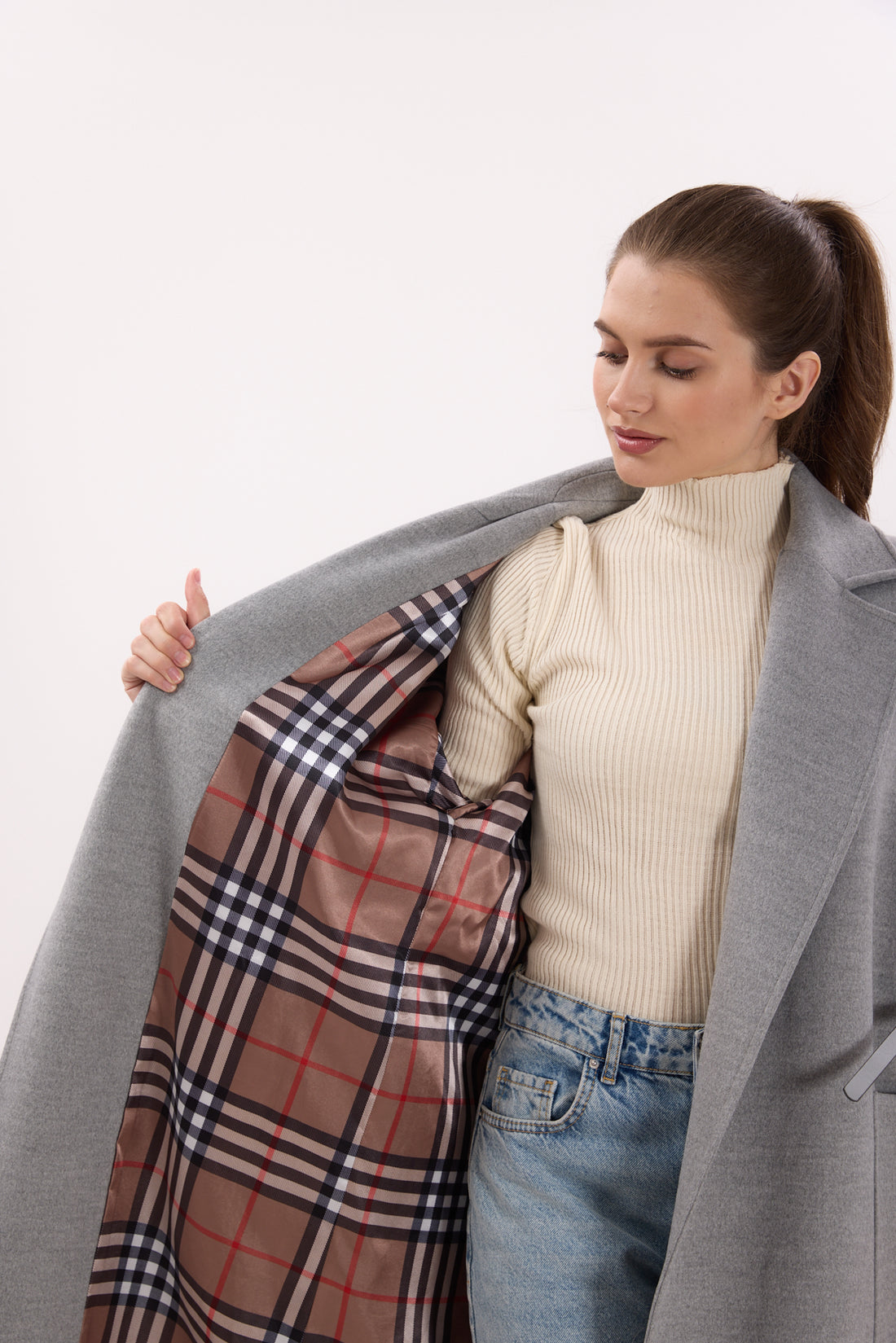 "Belmont" Gri Oversize Yün Kaban – Ekose Detaylı