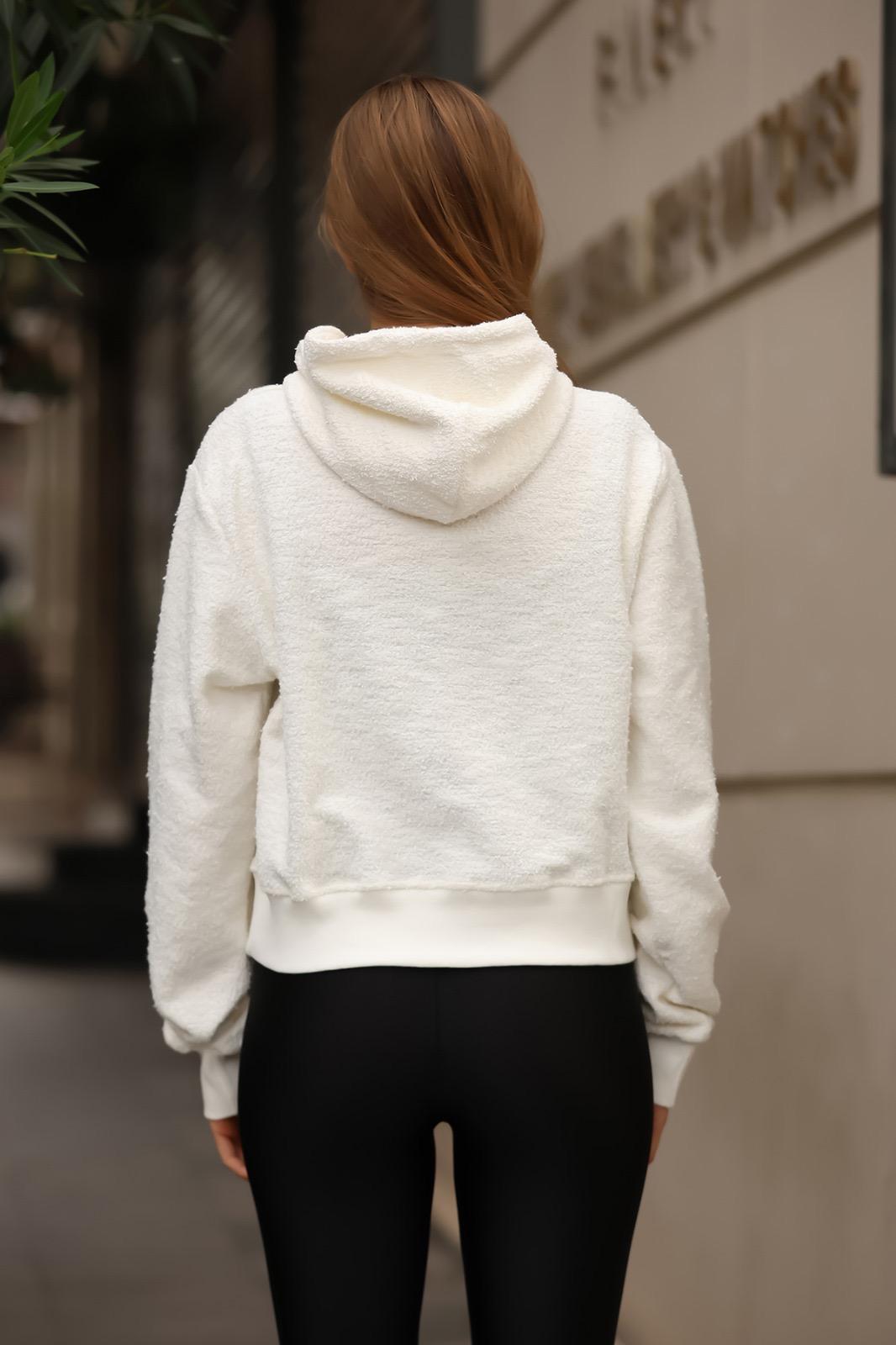 Beyaz Peluş Kapüşonlu Sweatshirt