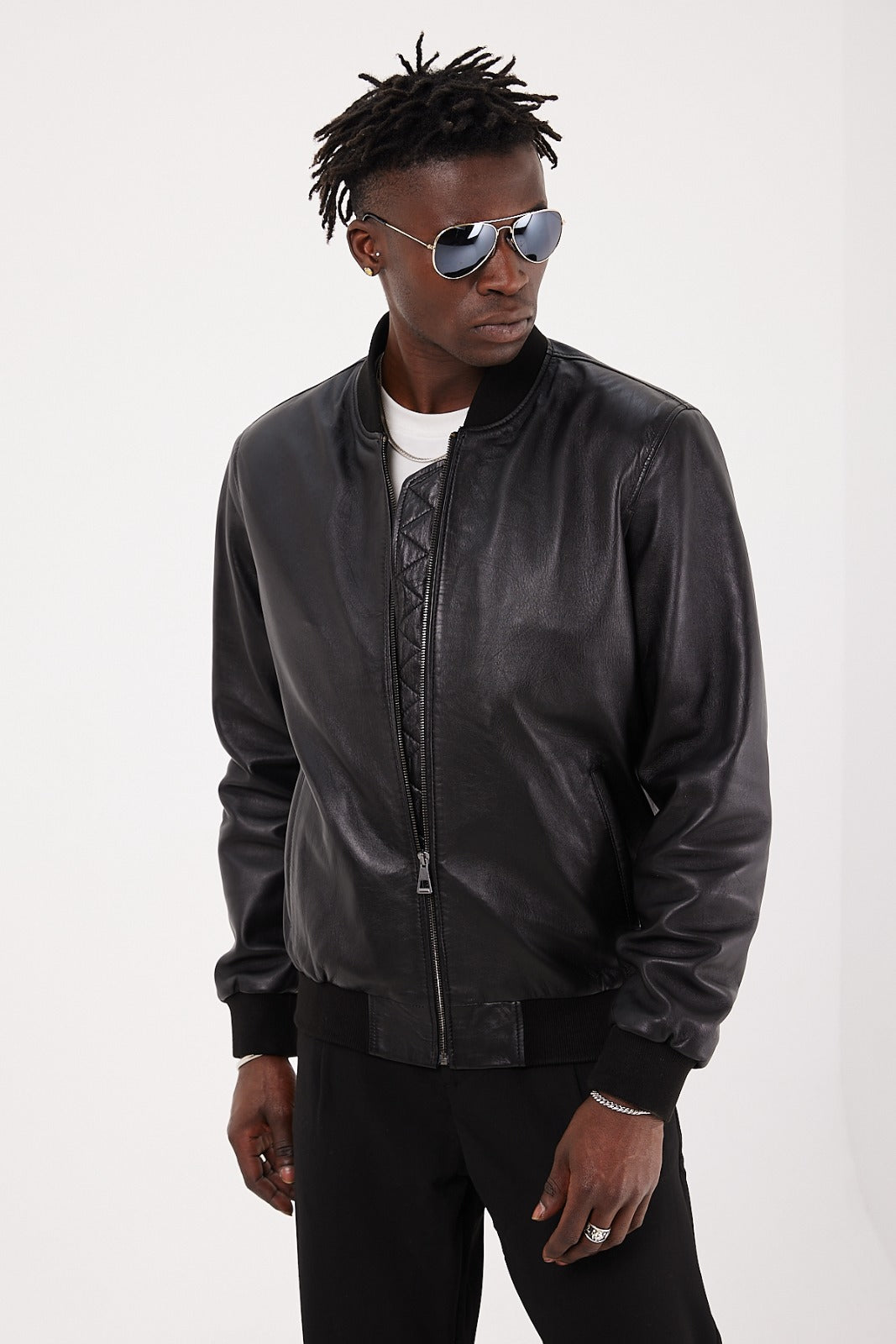 Erkek Hakiki  Gerçek Deri Siyah Kolej Mont Triko Yaka Kemer ve Manşet..