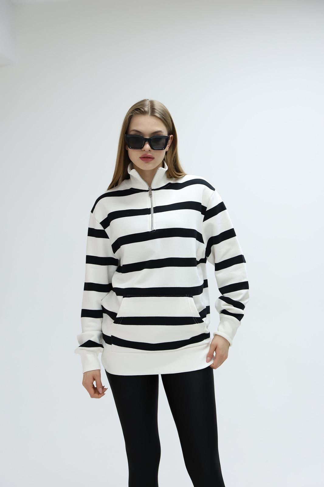Siyah Beyaz Çizgili Fermuarlı Sweatshirt